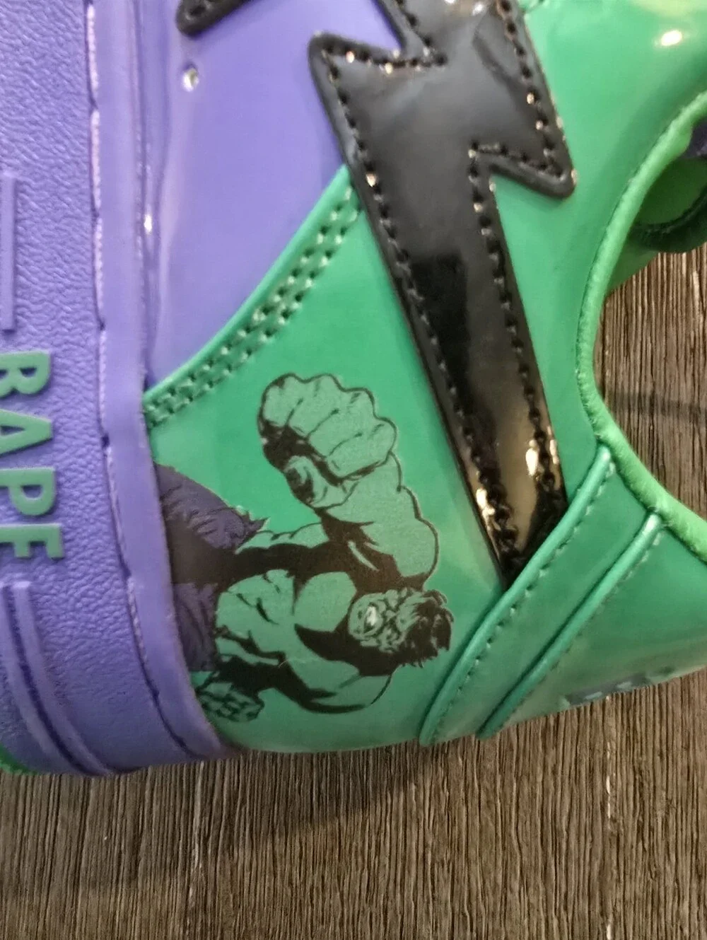 A Bathing Ape Sz. 10 Marvel/hulk Athletic Sneakers